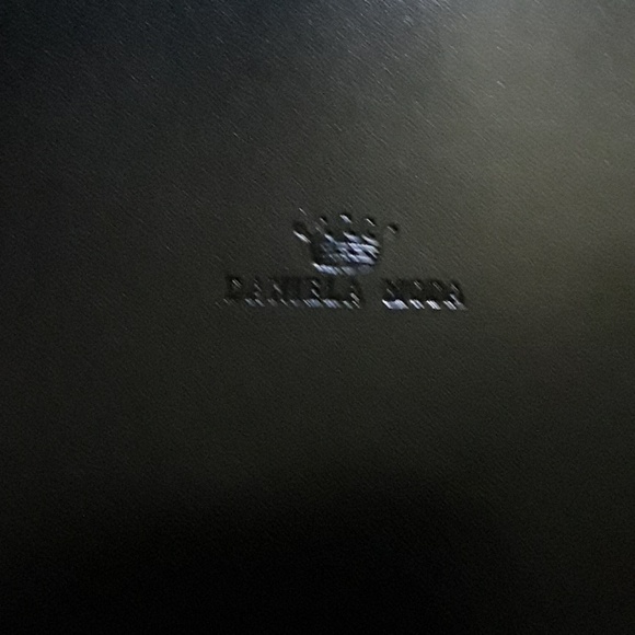 Purse - Picture 4 of 7